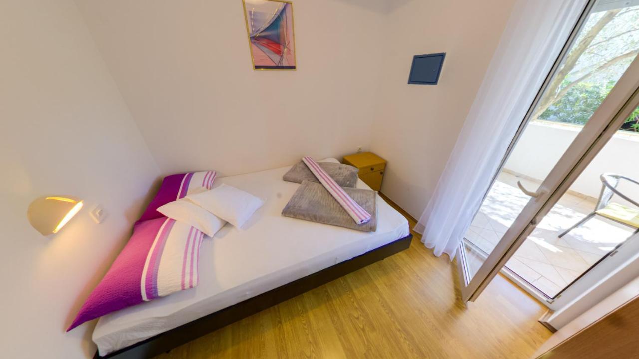 Apartmani Nena Povljana Esterno foto