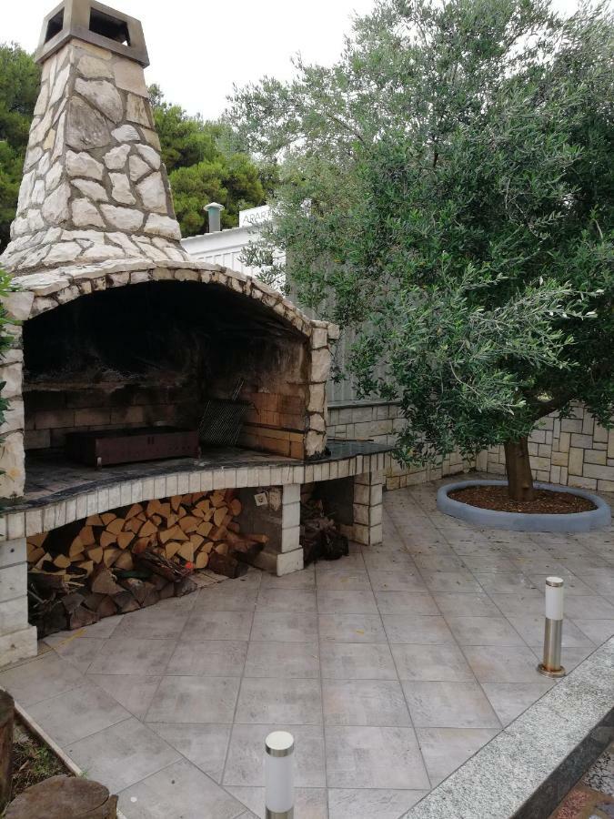 Apartmani Nena Povljana Esterno foto